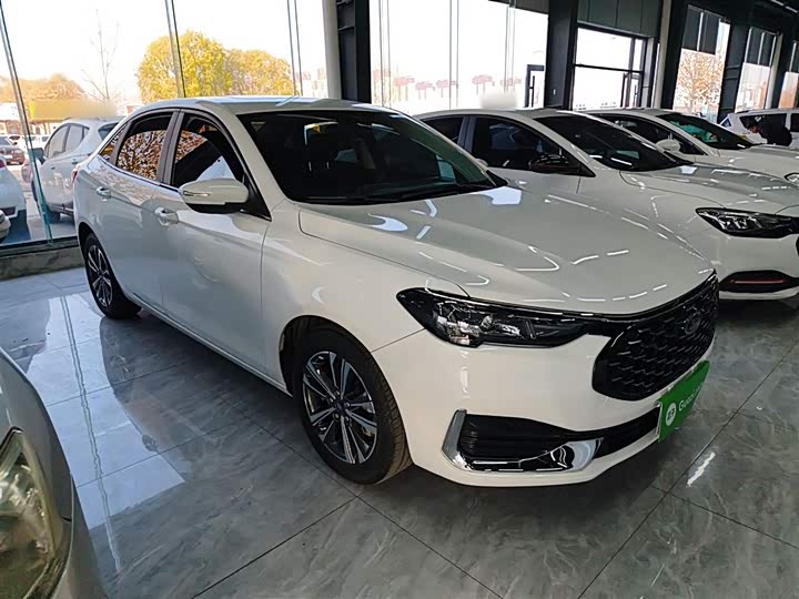 Ford Escort 2021 2021款 1.5L 自动钻石版