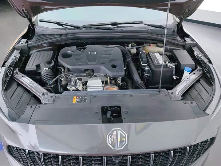 MG Motor 5 2025 2025款 300TGI 全球旗舰版