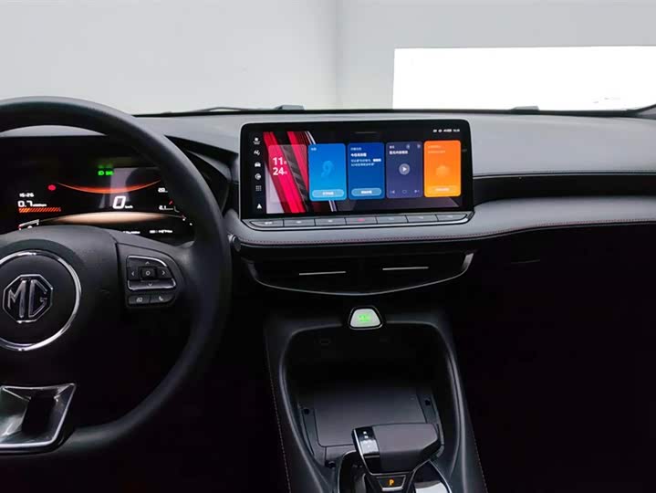 MG Motor 5 2025 2025款 300TGI 全球旗舰版