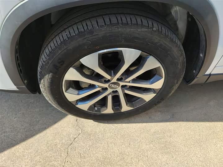 Chery Tiggo 8 2024 2024款 荣耀版 230TCI 手动进阶版 5座