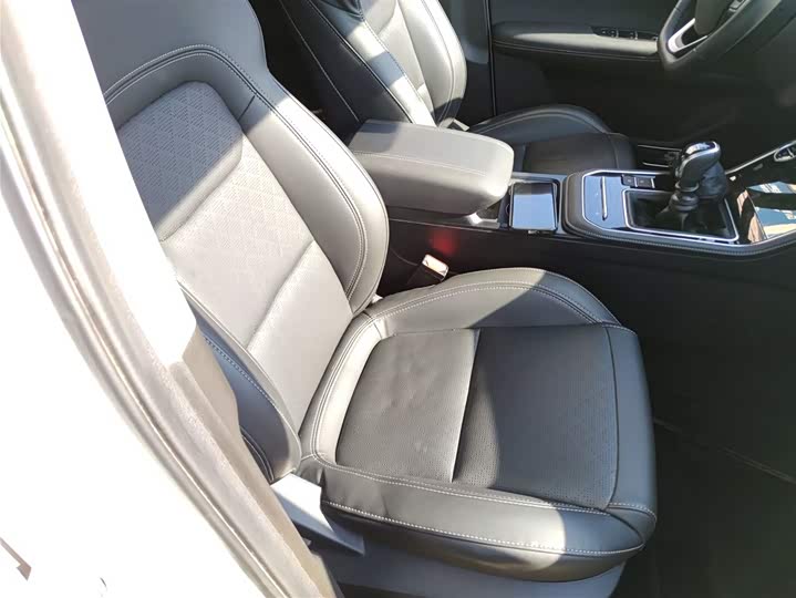 Chery Tiggo 8 2024 2024款 荣耀版 230TCI 手动进阶版 5座