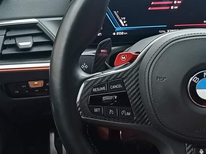 BMW M3 2023 2023款 M3四门轿车 M xDrive 雷霆版