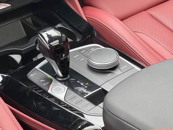 BMW X4 2022 2022款 xDrive 25i M运动套装