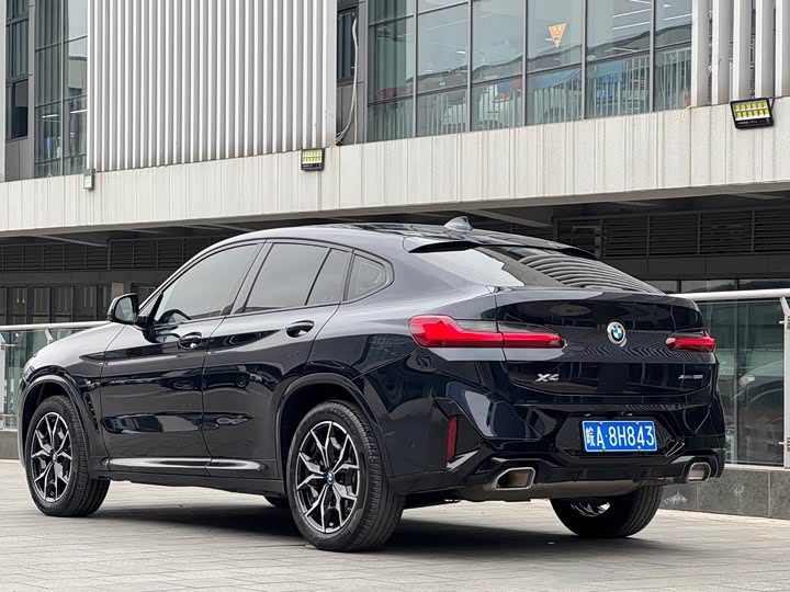 BMW X4 2022 2022款 xDrive 25i M运动套装