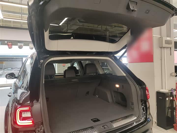 Hongqi HS7 2022 2022款 2.0T DCT两驱智联旗享版 五座