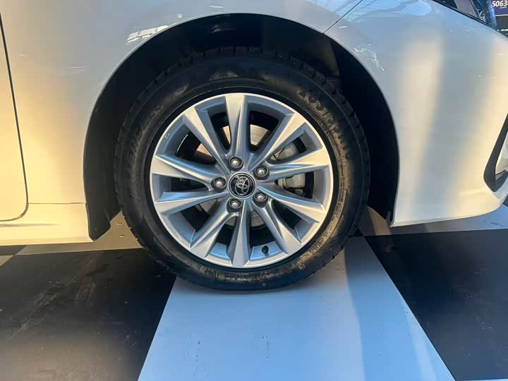 Toyota Corolla 2024 2024款 1.8L 智能电混双擎 精英版