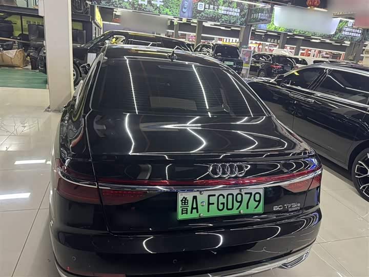 Audi A8 Hybrid 2022 2022款 A8L 60 TFSIe quattro 典藏版