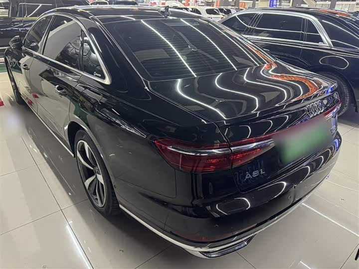 Audi A8 Hybrid 2022 2022款 A8L 60 TFSIe quattro 典藏版
