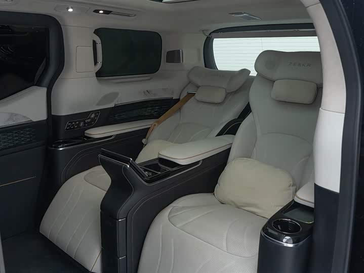 Zeekr 009 2024 2024款 光辉