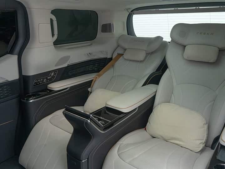Zeekr 009 2024 2024款 光辉