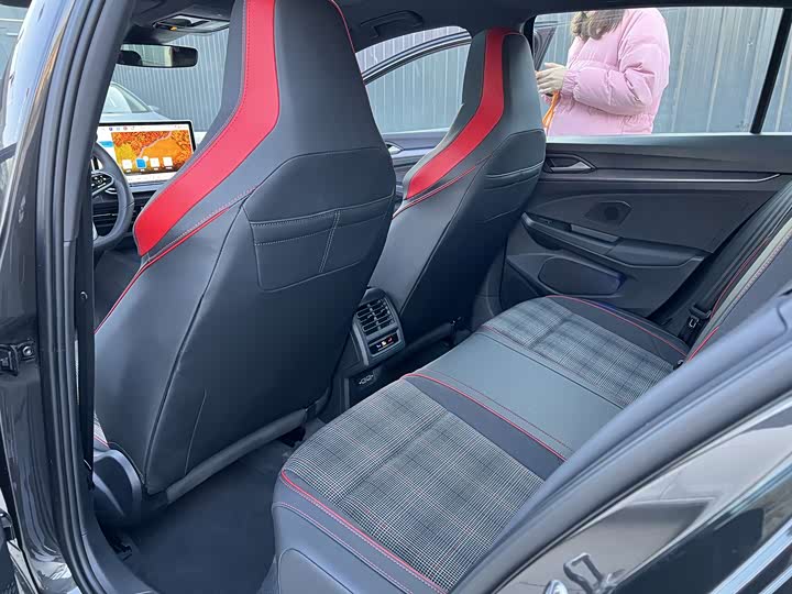 Volkswagen Golf GTI 2025 2025款 380TSI DSG GTI