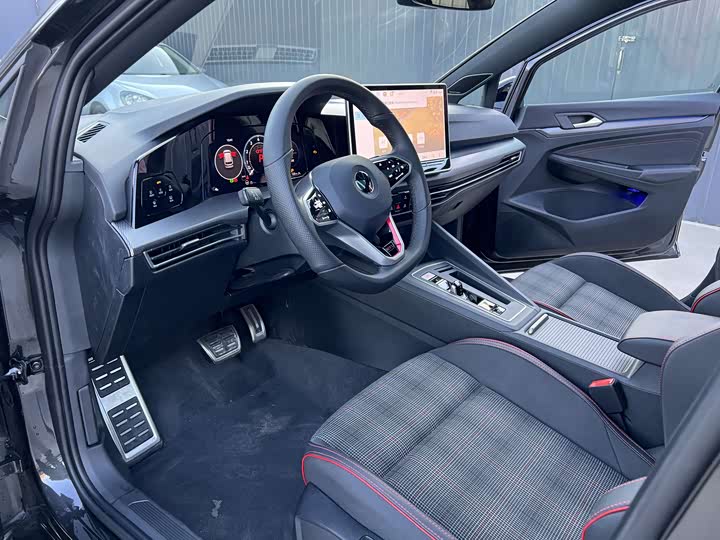 Volkswagen Golf GTI 2025 2025款 380TSI DSG GTI