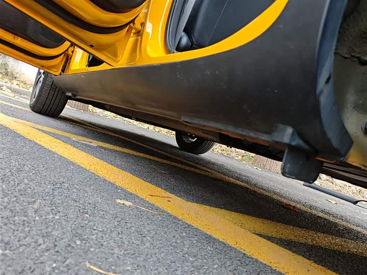 Kia KX1 2021 2021款 1.4L CVT趣享天窗款