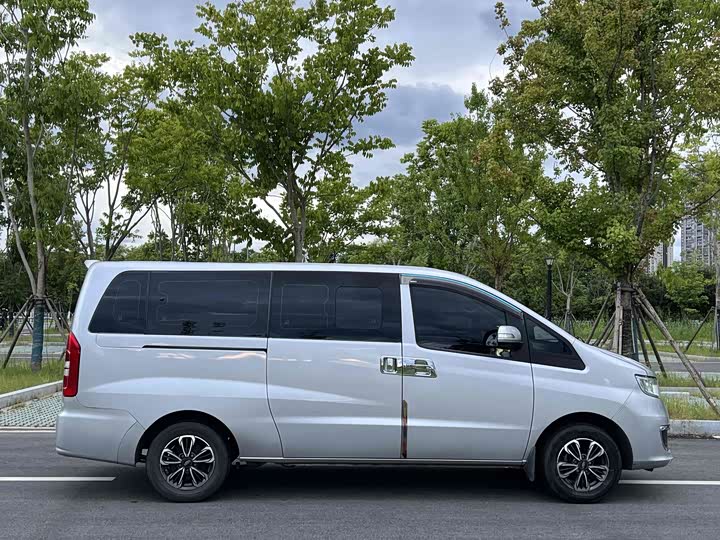 JAC Refine M3 2022 2022款 PLUS 宜家版 1.8L 舒适型