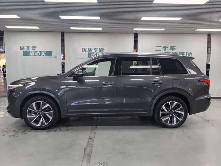 LiXiang One 2021 2021款 增程6座版