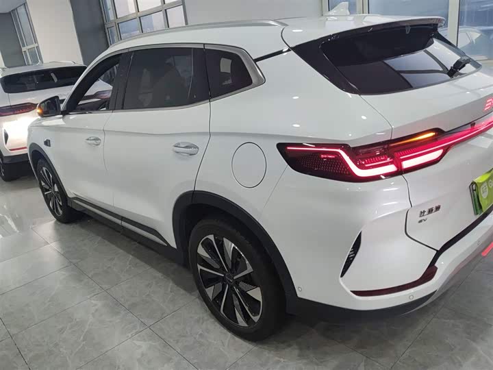 2025 BYD Song Plus Hybrid/EV