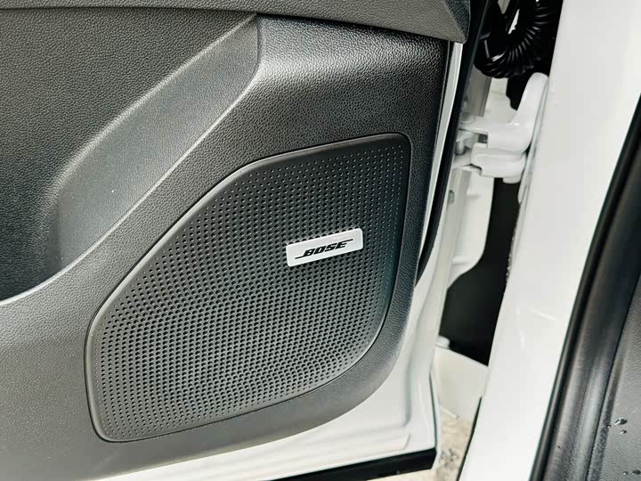 Buick GL8 Century 2025 2025款 2.0T 七座蕴世版