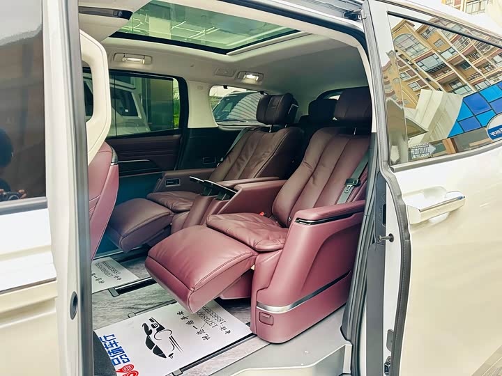 Buick GL8 Century 2025 2025款 2.0T 七座蕴世版