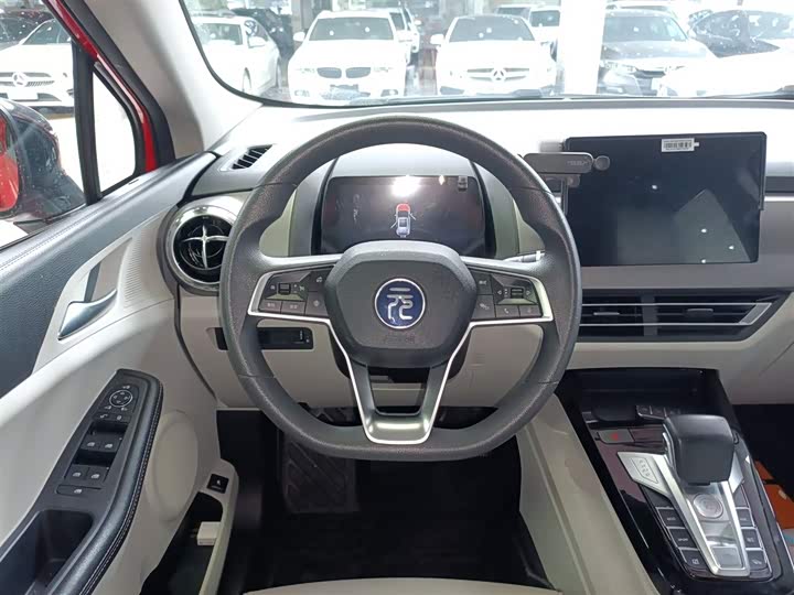 BYD Yuan Pro 2021 2021款 401KM 尊贵型