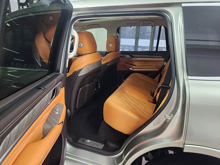 Tank 500 2023 2023款 3.0T 运动版 造境型 5座