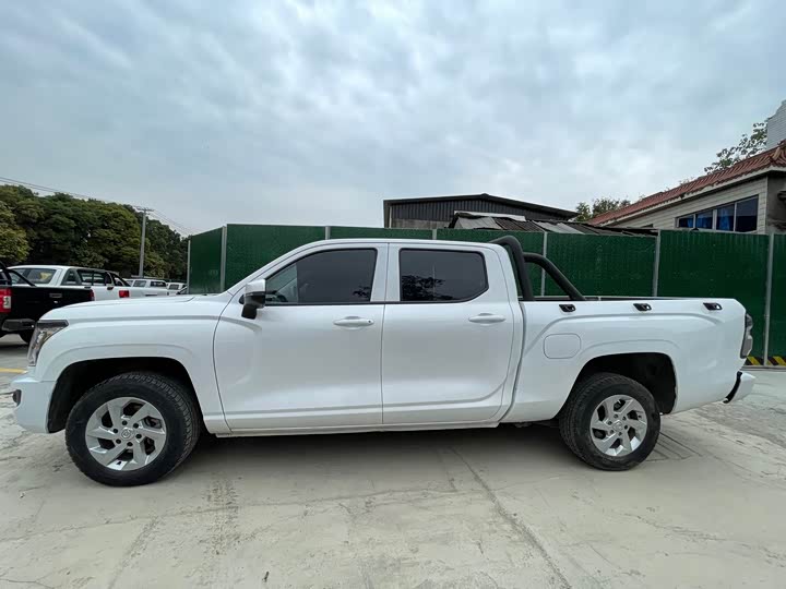 Great Wall King Kong Poer 2023 2023款 2.0T手动汽油四驱创业型长箱GW4C20C