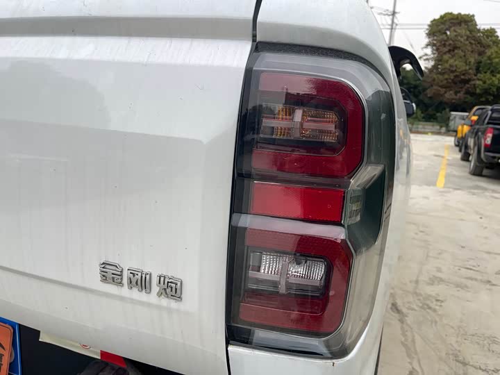 Great Wall King Kong Poer 2023 2023款 2.0T手动汽油四驱创业型长箱GW4C20C