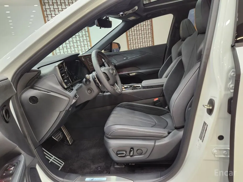 Lexus RX 2023 F-Sport