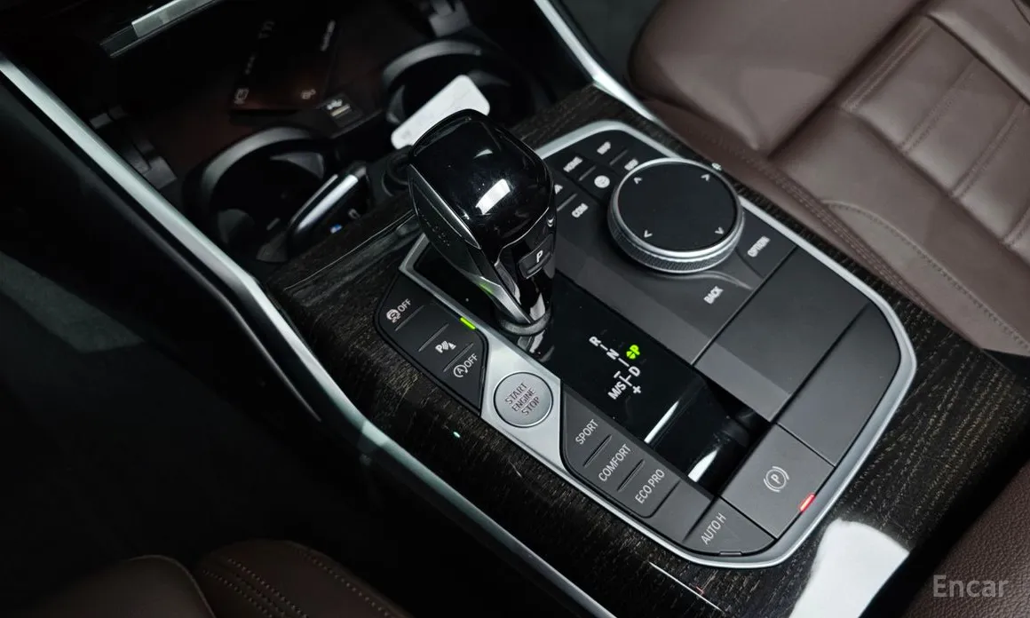 BMW 3 Series 2019 320d Luxury