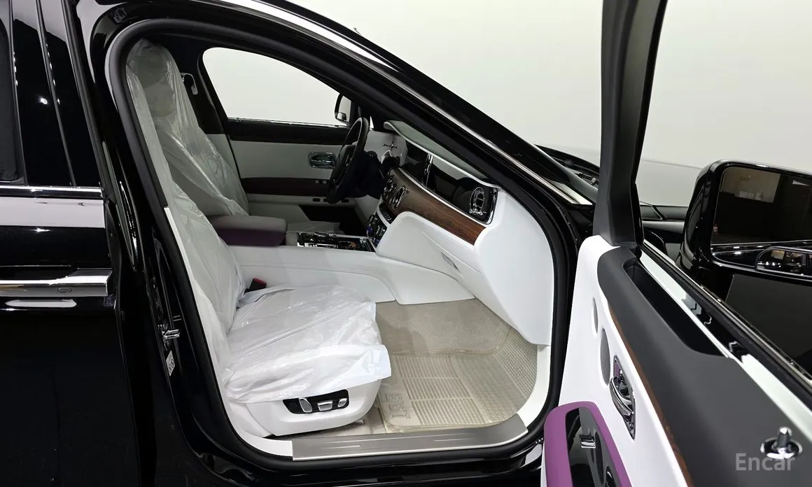 Rolls-Royce Ghost 2020 6.7 EWB V12