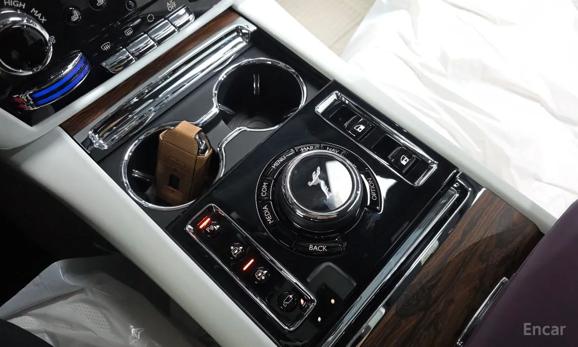 Rolls-Royce Ghost 2020 6.7 EWB V12