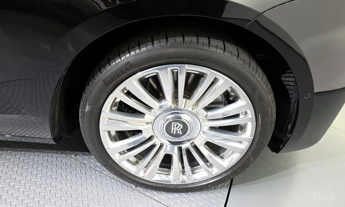 Rolls-Royce Ghost 2020 6.7 EWB V12