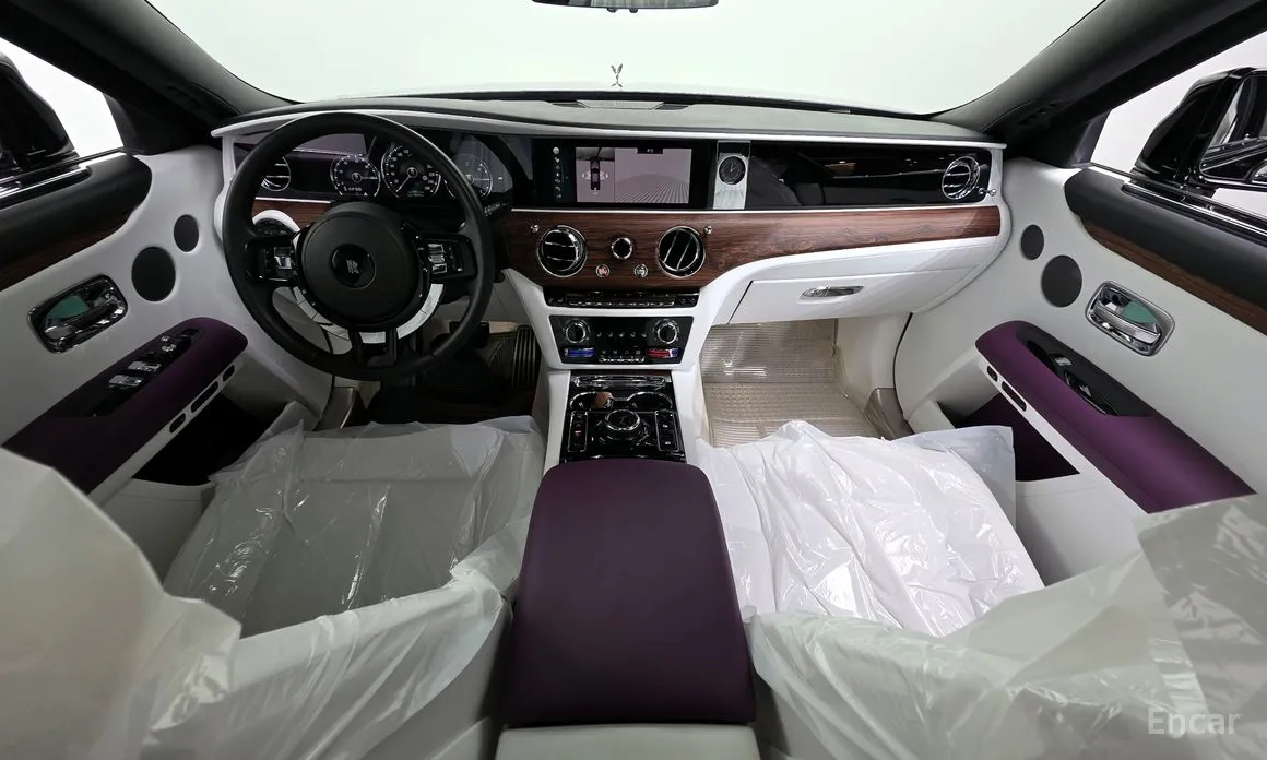 Rolls-Royce Ghost 2020 6.7 EWB V12