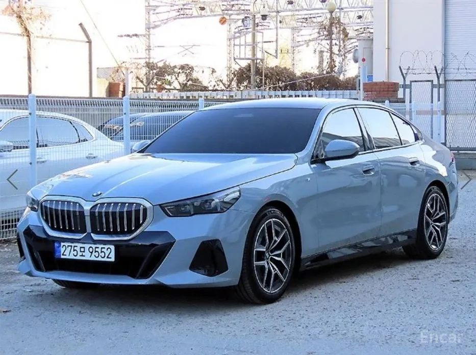 BMW 5 Series 2023 520i M Sport