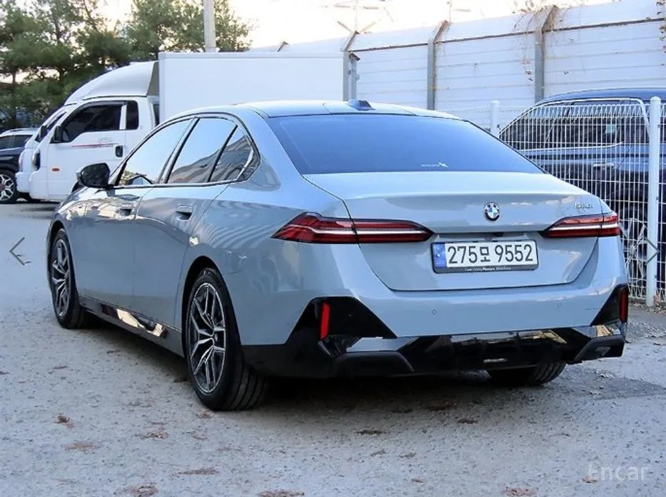 BMW 5 Series 2023 520i M Sport