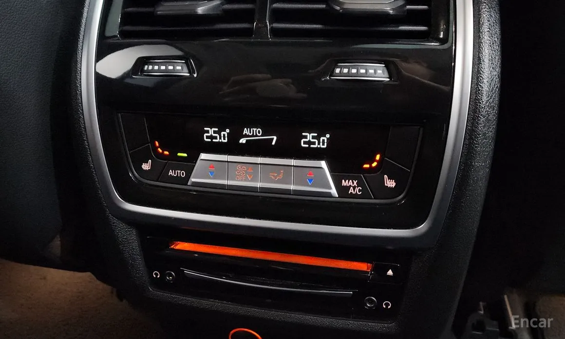 BMW X7 2019 xDrive 40d Design Pure Excellence 7-Seater