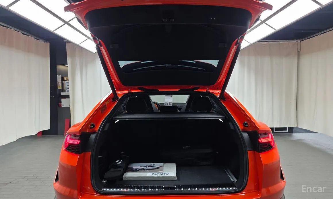 Lamborghini Urus 2018 4.0 V8 SE