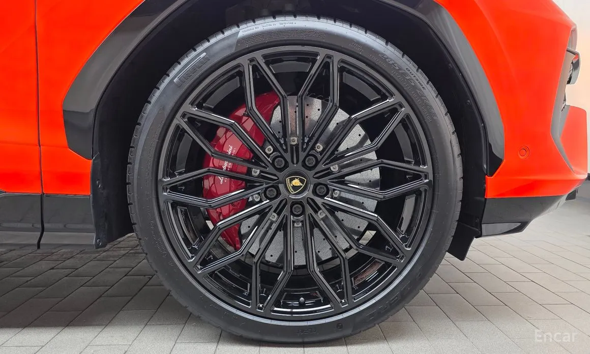 Lamborghini Urus 2018 4.0 V8 SE