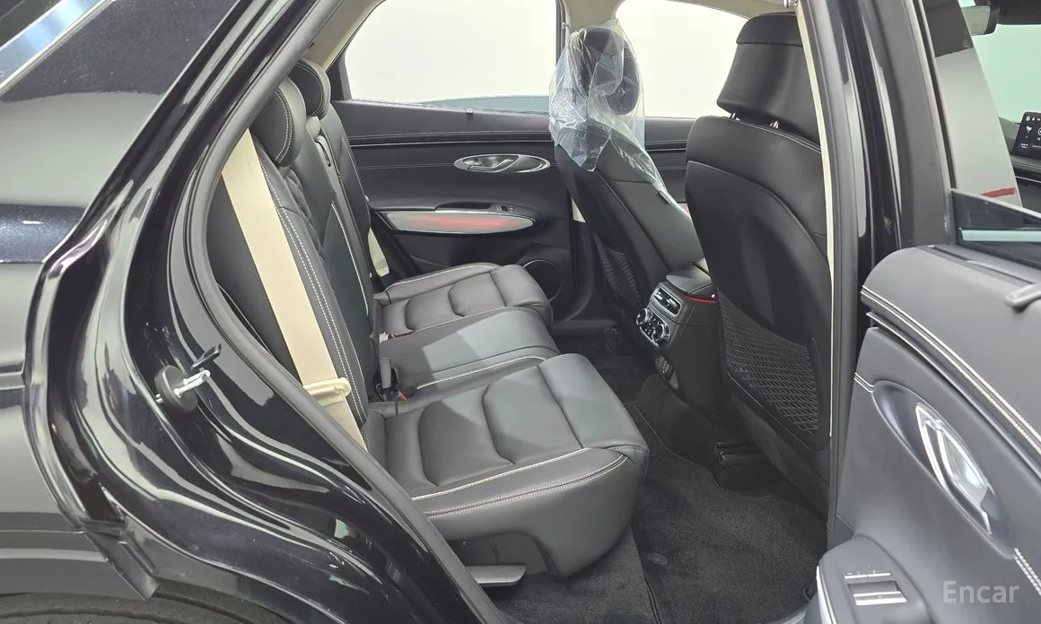 Genesis GV70 2022 e-AWD