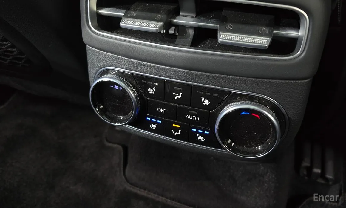 Genesis GV70 2022 e-AWD