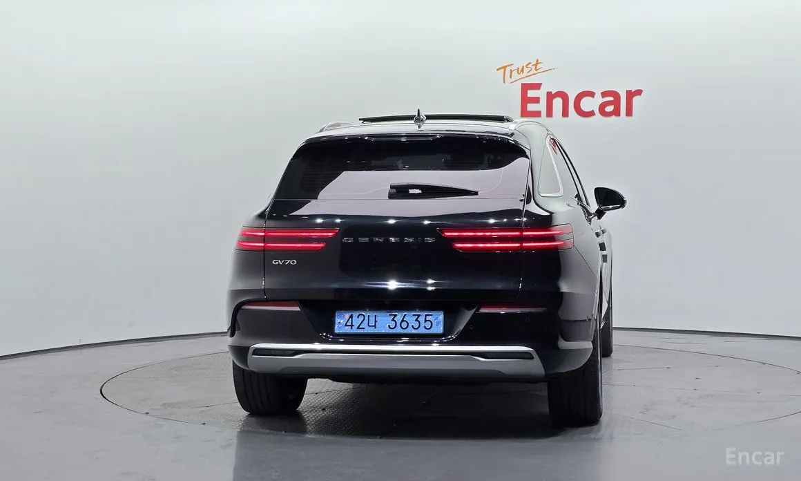 Genesis GV70 2022 e-AWD