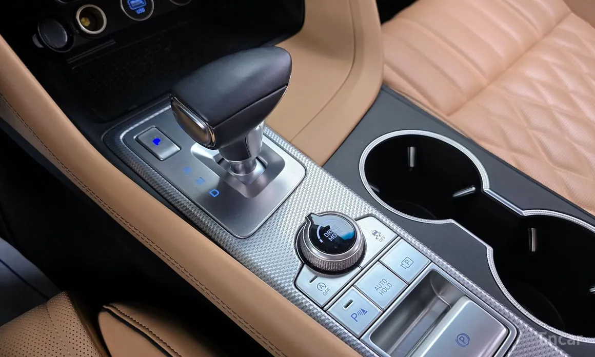 Genesis G70 2022 Gasoline 2.0T 4WD