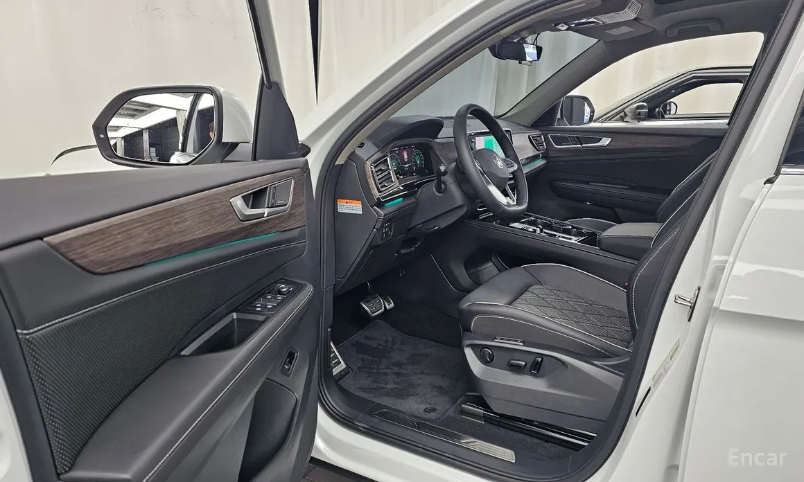 Volkswagen Atlas 2017 2.0 TSI R-LINE 7-Seater