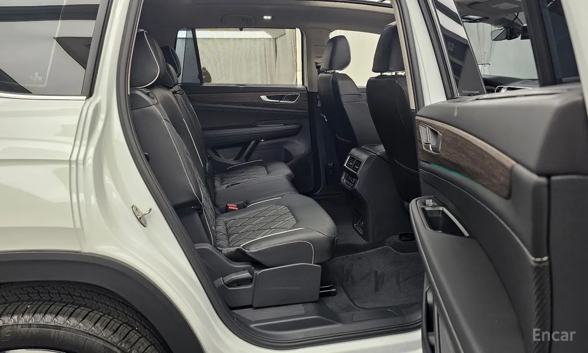 Volkswagen Atlas 2017 2.0 TSI R-LINE 7-Seater