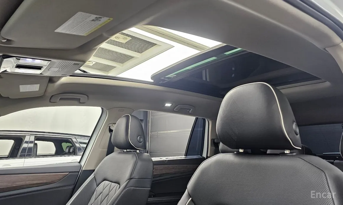 Volkswagen Atlas 2017 2.0 TSI R-LINE 7-Seater