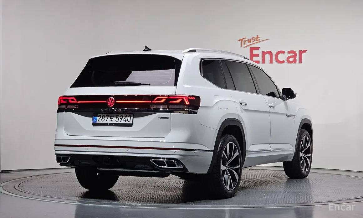 Volkswagen Atlas 2017 2.0 TSI R-LINE 7-Seater