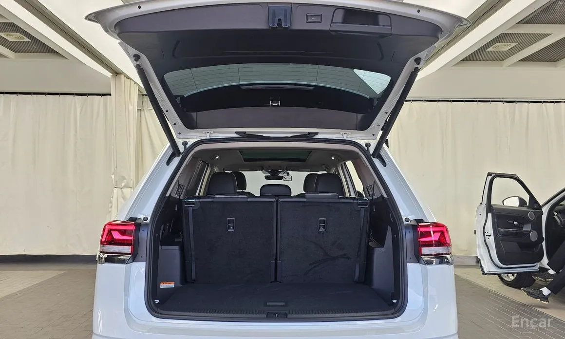 Volkswagen Atlas 2017 2.0 TSI R-LINE 7-Seater