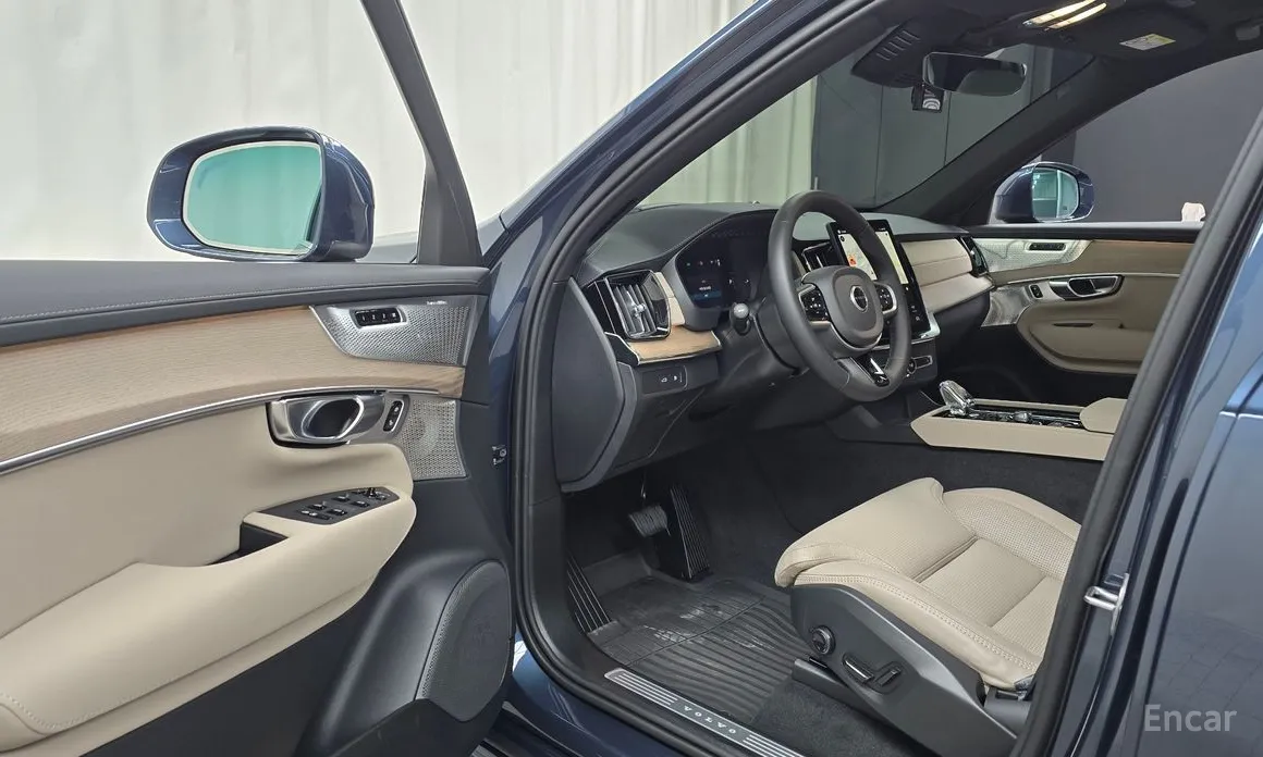 Volvo XC90 2016 T8 Ultra Bright Hybrid