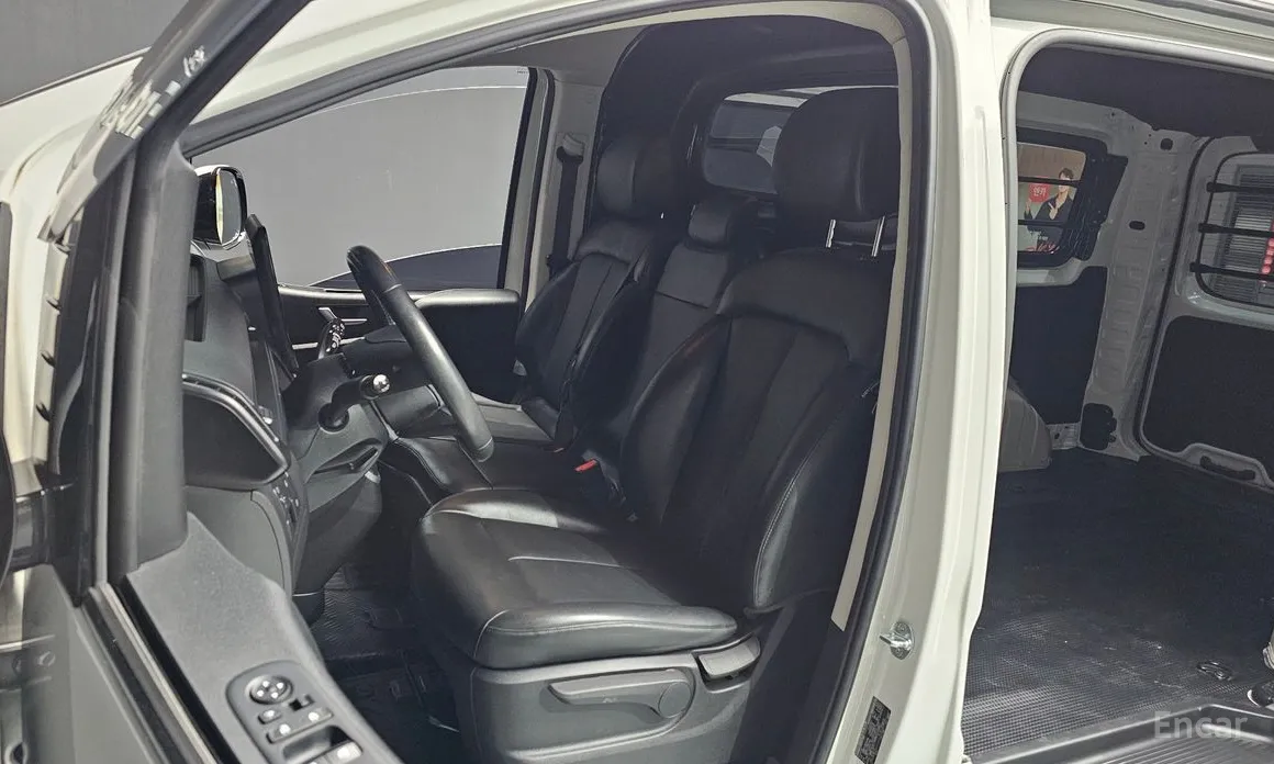 Hyundai Staria 2021 L3.5 Cargo 3-Seater
