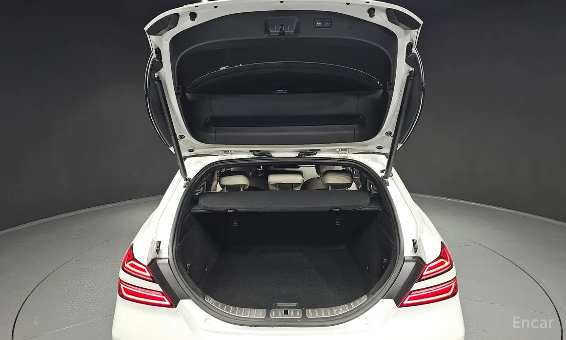 Genesis G70 2022 Gasoline 2.0T 2WD