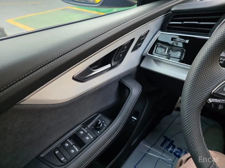 Audi Q8 2018 55 TFSI Quattro Premium